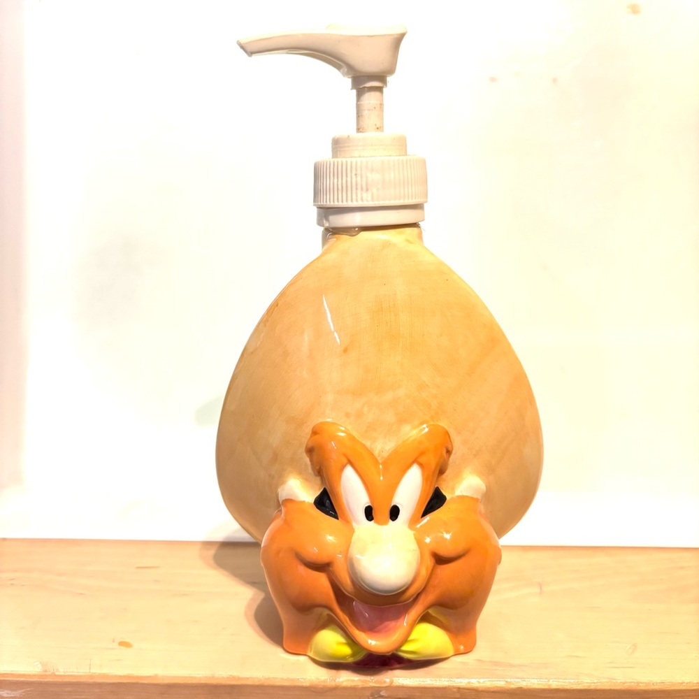 1993 Yosemite Sam cartoon character hand pump soap dispenser